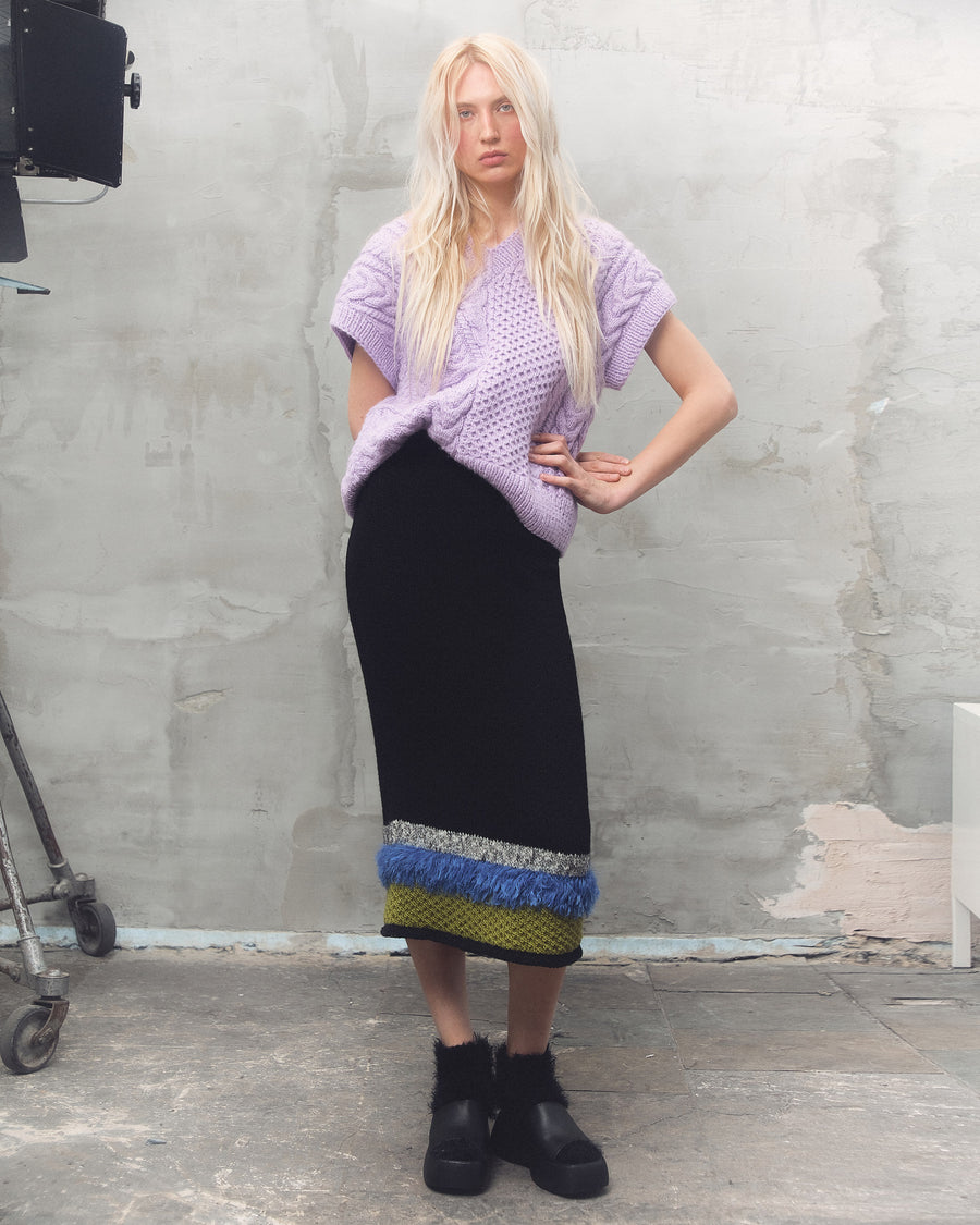 KNITTED VEST